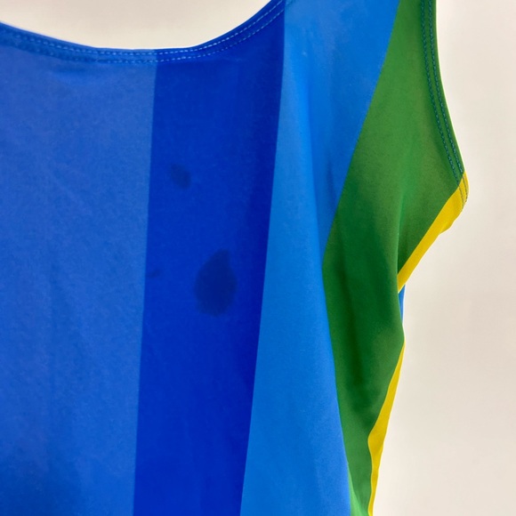 Rainbow one piece - Picture 2 of 3